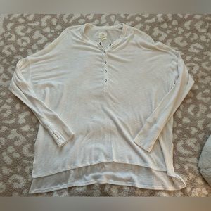 AERIE WHITE LONG SLEEVE